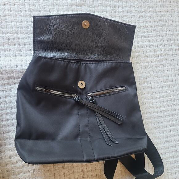 BOTKIER NEW YORK MINI BLACK BACKPACK - Picture 7 of 11